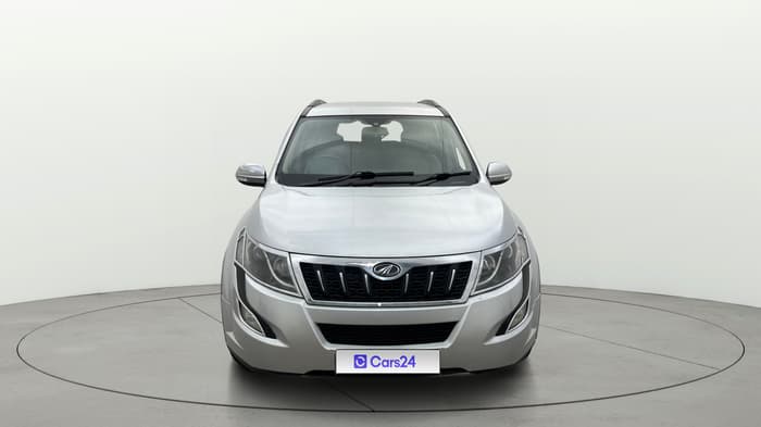 2017 Mahindra XUV500 W8 AT, Diesel, Automatic, 1,06,990 km, Front