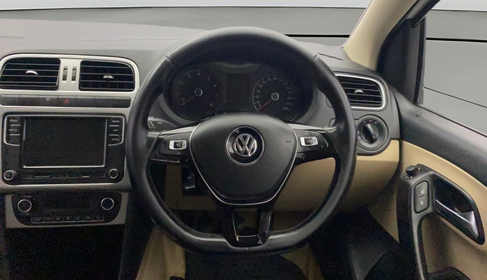 2018 Volkswagen Ameo HIGHLINE PLUS 1.0L 16 ALLOY, Petrol, Manual, 1,14,764 km, Steering Wheel Close Up