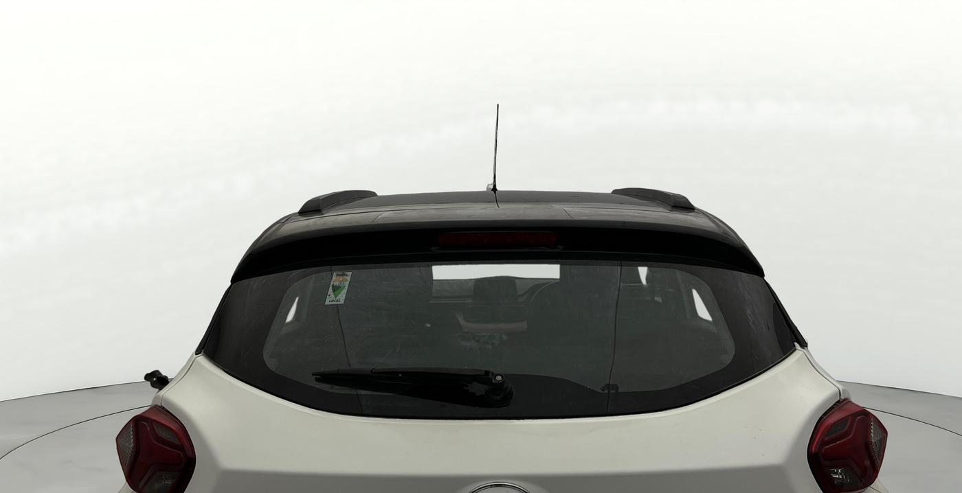 2023 Tata PUNCH CREATIVE  MT, Petrol, Manual, 15,089 km, Rear Windshield