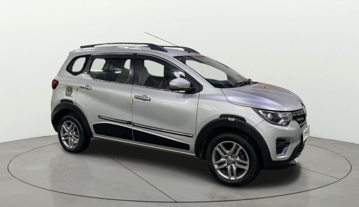 2021 Renault TRIBER RXZ, Petrol, Manual, 33,102 km, Right Front Diagonal