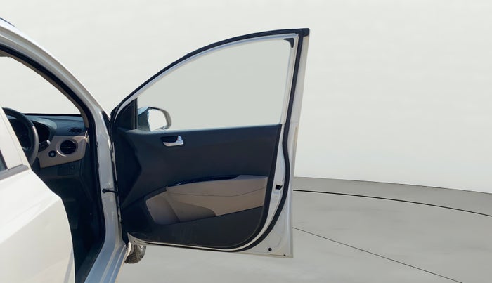 2014 Hyundai Grand i10 SPORTZ 1.2 KAPPA VTVT, Petrol, Manual, 69,487 km, RHS Front Door