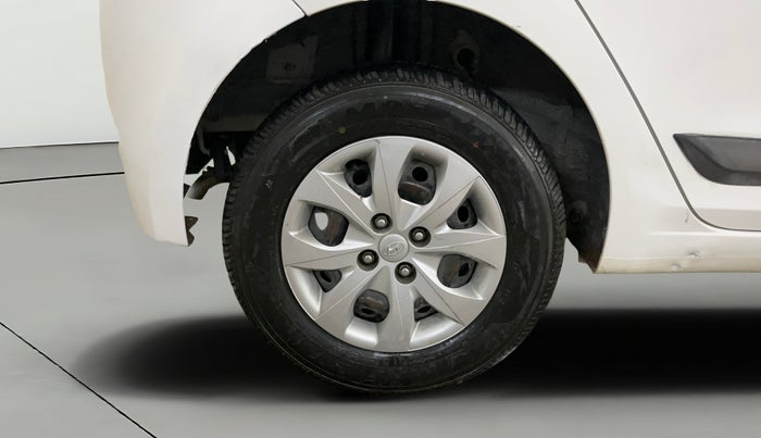 2014 Hyundai Elite i20 SPORTZ 1.2, Petrol, Manual, 40,874 km, Right Rear Wheel