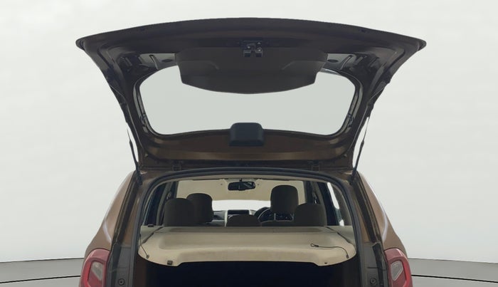 2019 Renault Duster 85 PS RXS MT DIESEL, Diesel, Manual, 1,18,148 km, Boot Door Open