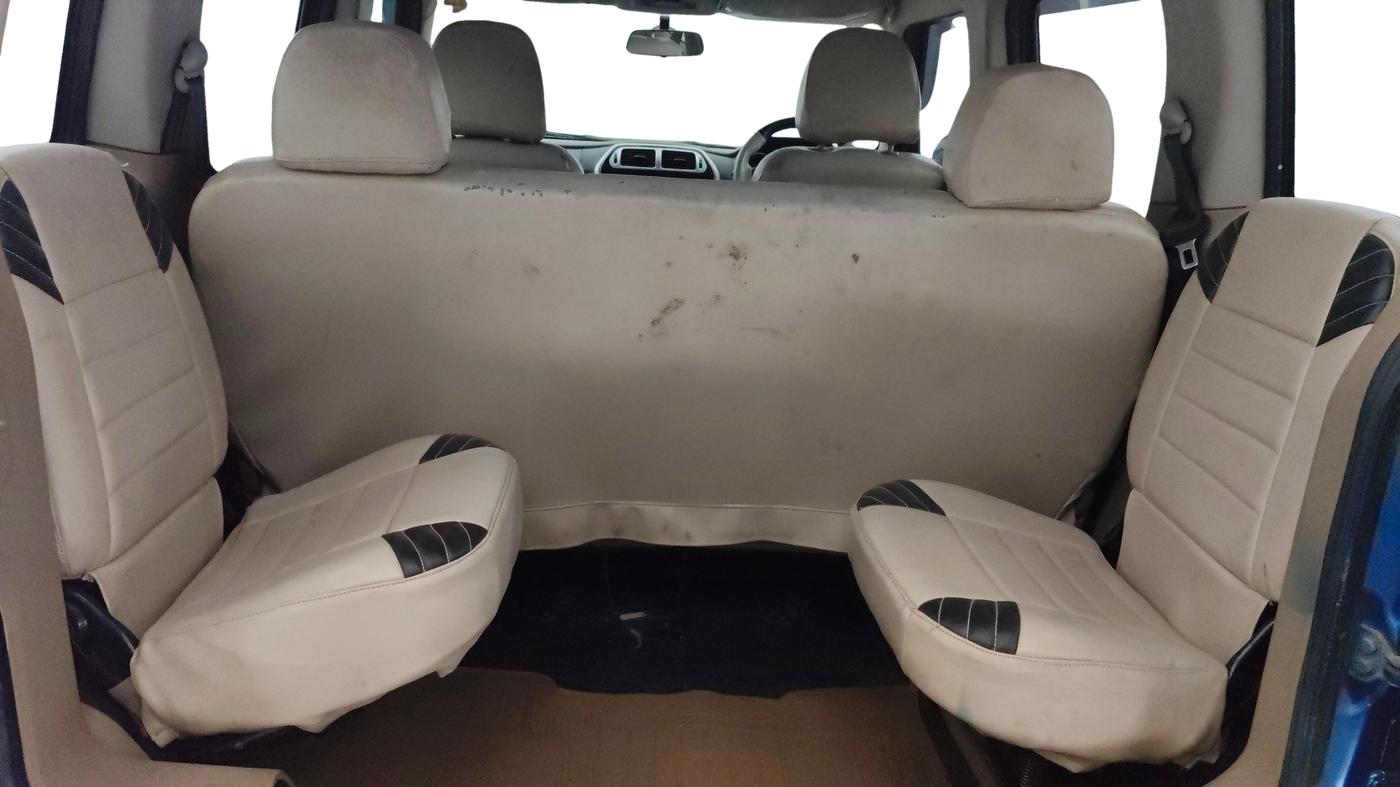 2016 Mahindra TUV300 T8, Diesel, Manual, 48,734 km, Third Seat Row ( optional )