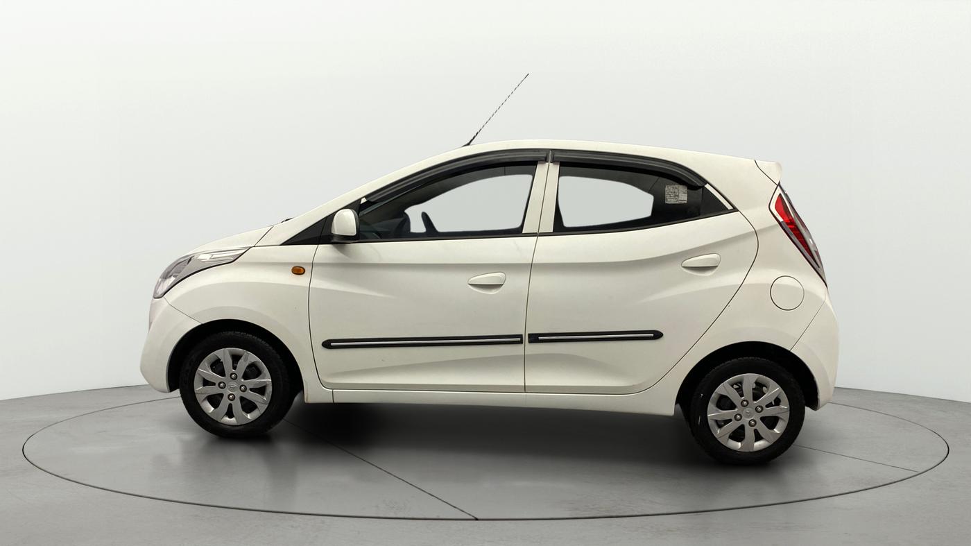 2018 Hyundai Eon SPORTZ, Petrol, Manual, 22,380 km, Left Side