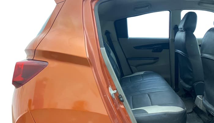 2016 Mahindra Kuv100 K4 PLUS D 6 STR, Diesel, Manual, 72,494 km, Right Side Rear Door Cabin