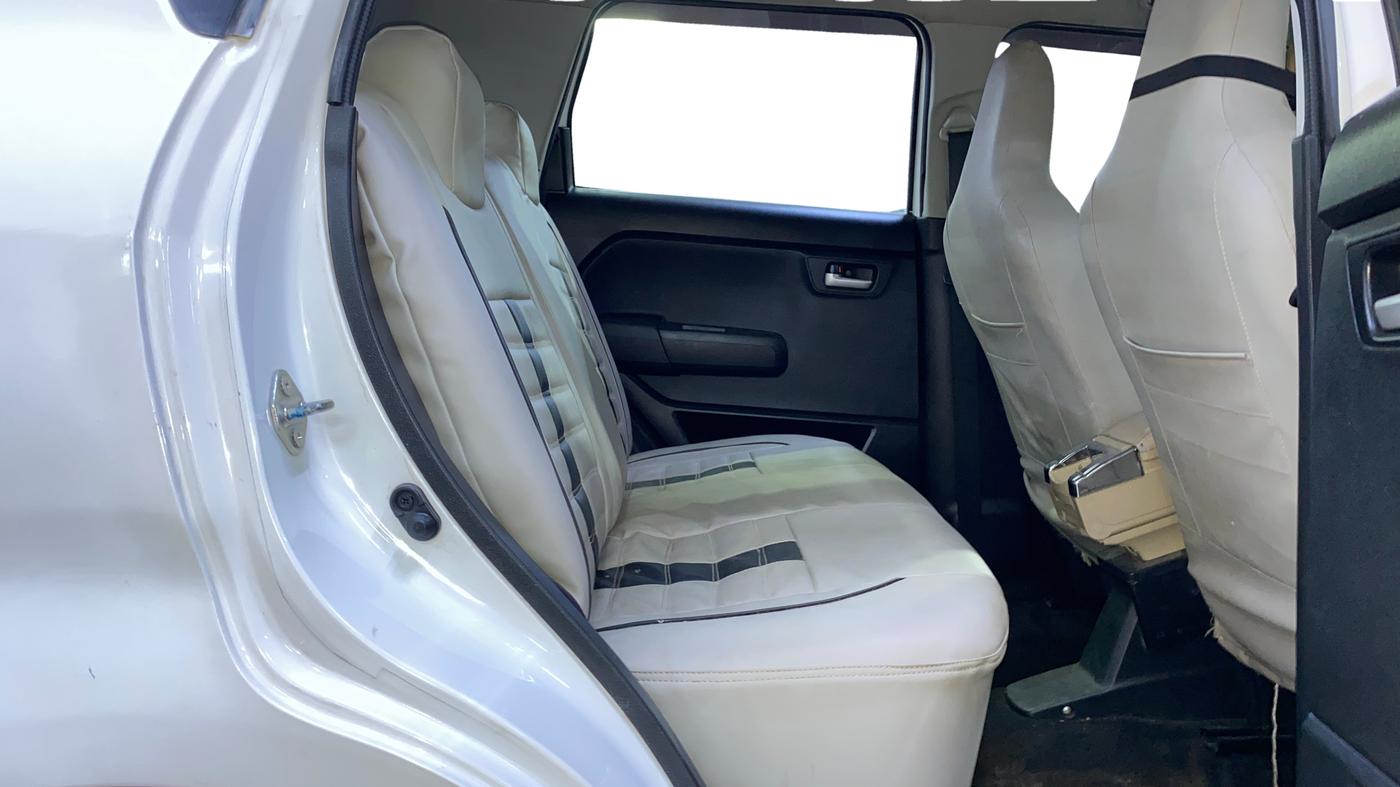 2019 Maruti New Wagon-R VXI 1.0 AMT, Petrol, Automatic, 1,13,112 km, Right Side Rear Door Cabin
