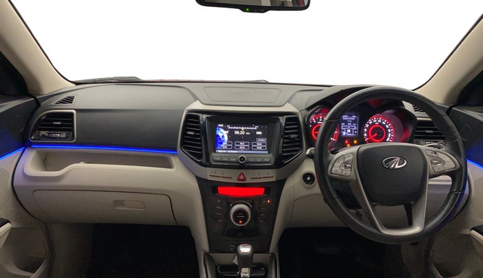 2022 Mahindra XUV300 W8 (O) 1.2 PETROL AMT DUAL TONE, Petrol, Automatic, 29,845 km, Dashboard
