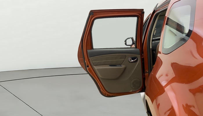 2016 Renault Duster 110 PS RXZ 4X2 AMT DIESEL, Diesel, Automatic, 1,11,881 km, LHS Rear Door