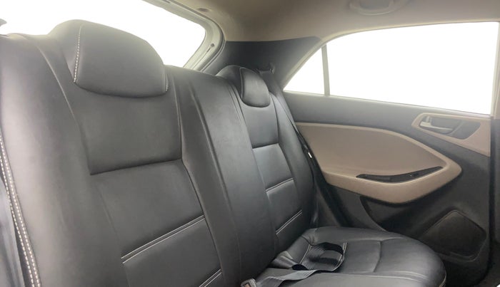 2014 Hyundai Elite i20 SPORTZ 1.2, Petrol, Manual, 43,318 km, Right Side Rear Door Cabin