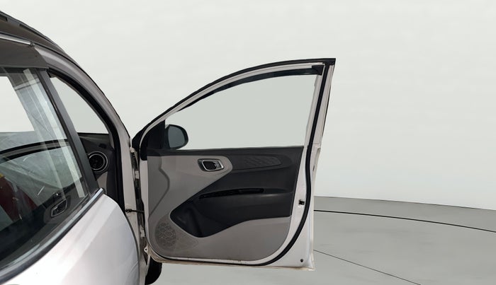 2022 Hyundai GRAND I10 NIOS SPORTZ 1.2 KAPPA VTVT CNG, CNG, Manual, 86,922 km, RHS Front Door