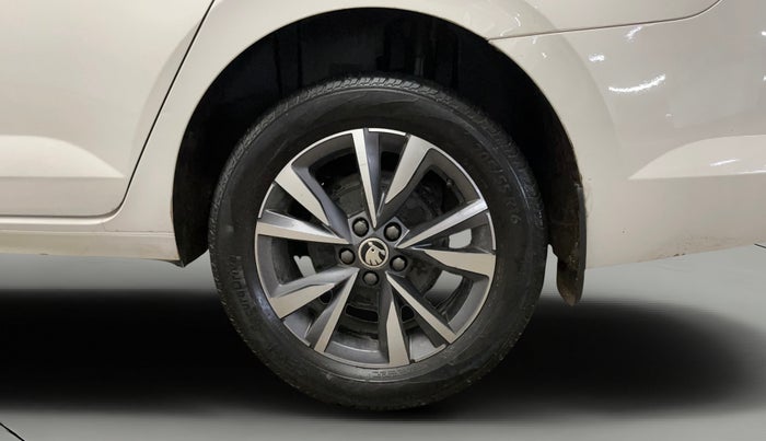 2023 Skoda SLAVIA STYLE 1.0L TSI AT, Petrol, Automatic, 37,294 km, Left Rear Wheel