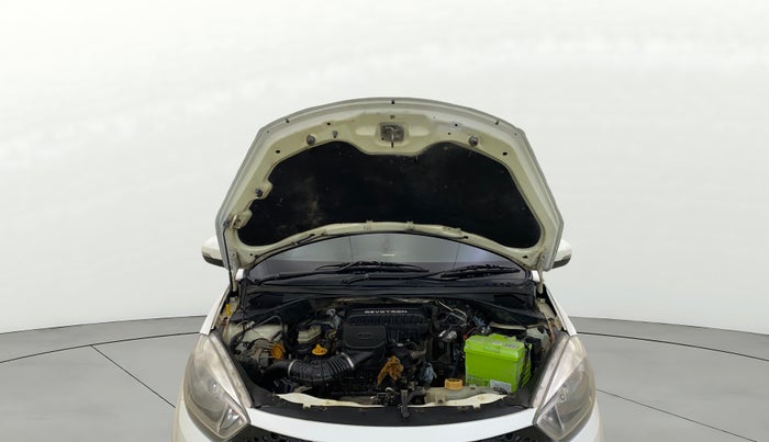 2016 Tata Tiago XZ PETROL, Petrol, Manual, 73,887 km, Open Bonet