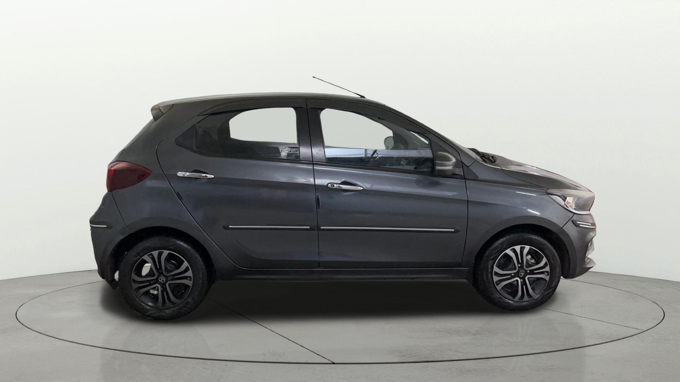 2020 Tata Tiago XZ PETROL, Petrol, Manual, 37,874 km, Right Side View