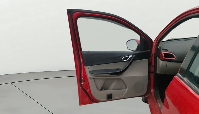 2016 Tata Tiago XZ PETROL, Petrol, Manual, 93,951 km, LHS Front Door