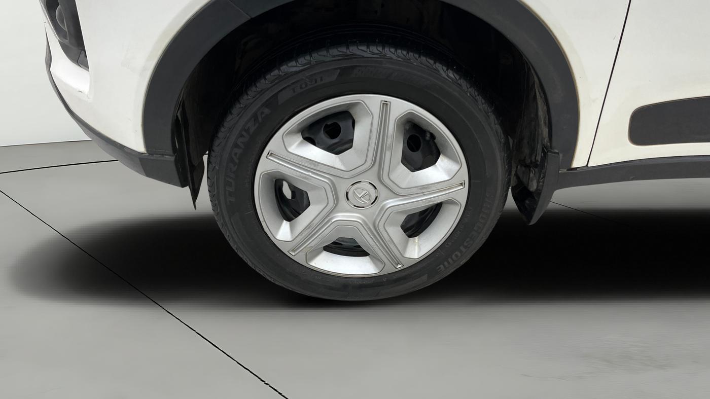 2020 Tata NEXON XM PETROL, Petrol, Manual, 58,424 km, Left Front Wheel