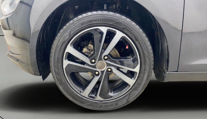 2022 Tata ALTROZ XZ PLUS PETROL DARK EDITION, Petrol, Manual, 80,230 km, Left Front Wheel