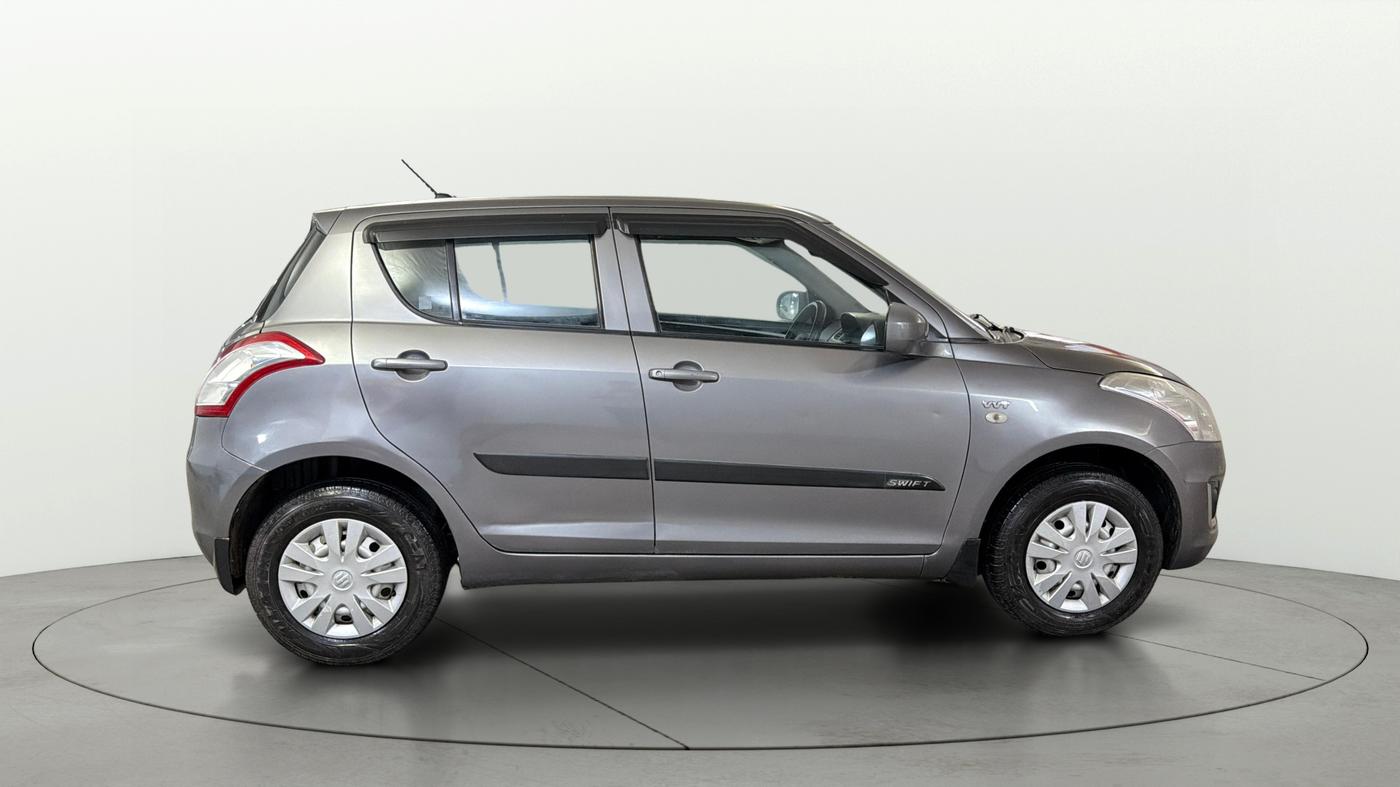 2017 Maruti Swift LXI, Petrol, Manual, 65,171 km, Right Side View