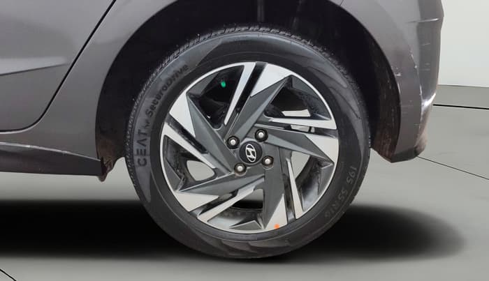 2020 Hyundai NEW I20 ASTA 1.2 MT, Petrol, Manual, 1,09,047 km, Left Rear Wheel
