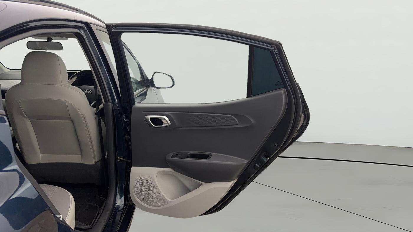 2025 Hyundai GRAND I10 NIOS SPORTZ 1.2 KAPPA VTVT CNG, CNG, Manual, 23,628 km, RHS Rear Door