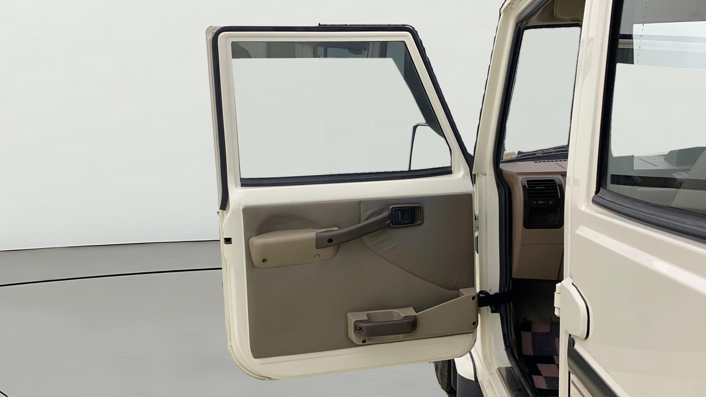 2018 Mahindra Bolero POWER PLUS ZLX, Diesel, Manual, 60,760 km, LHS Front Door