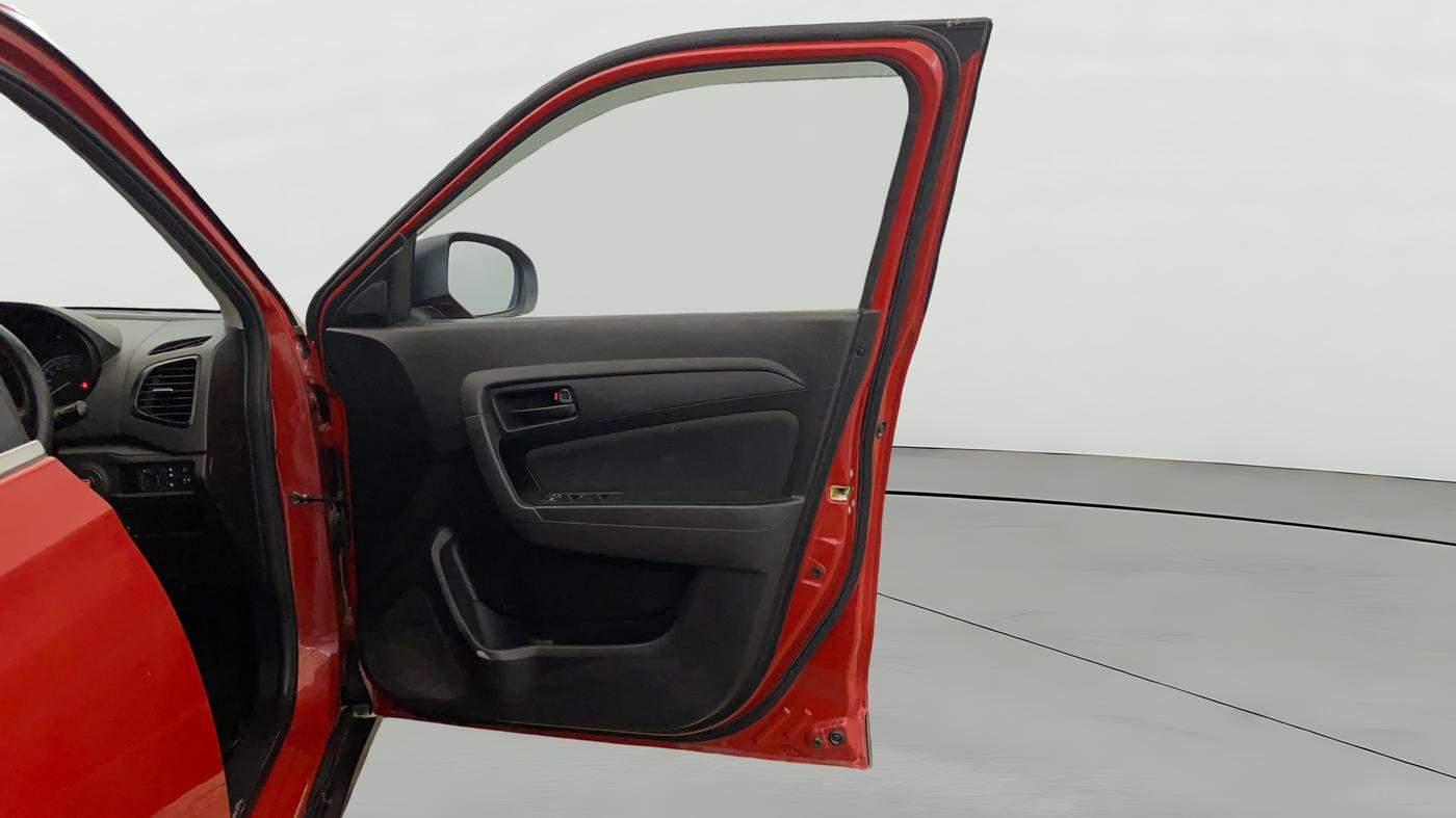 2021 Maruti Vitara Brezza VXI, Petrol, Manual, 52,709 km, RHS Front Door