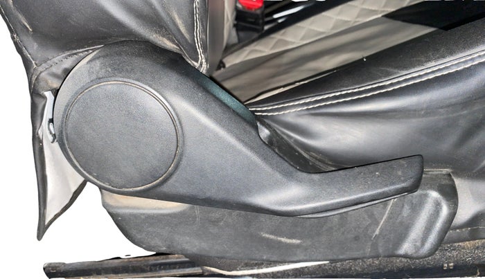 2018 Maruti Baleno DELTA PETROL 1.2, Petrol, Manual, 88,861 km, Third Seat Row ( optional )