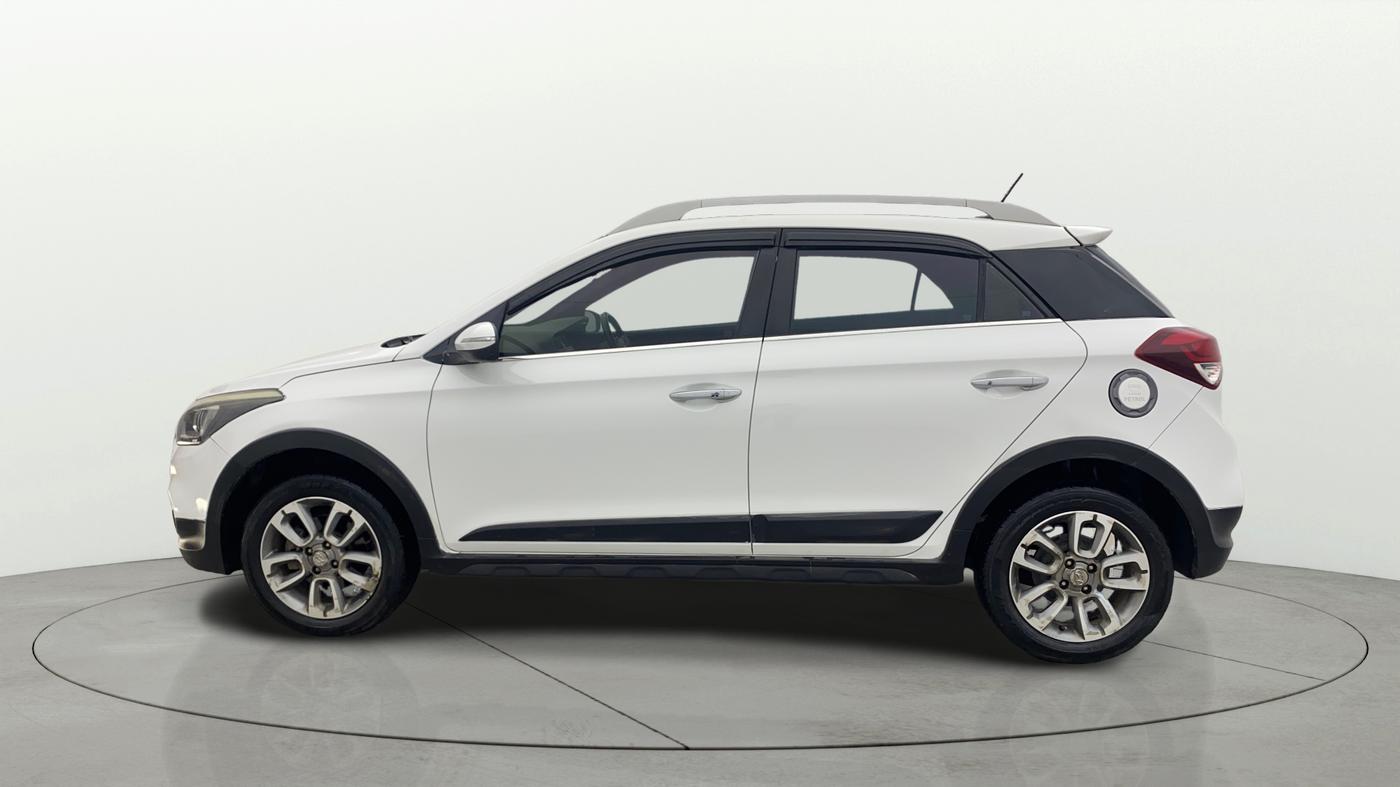 2017 Hyundai i20 Active 1.2 SX, Petrol, Manual, 74,502 km, Left Side