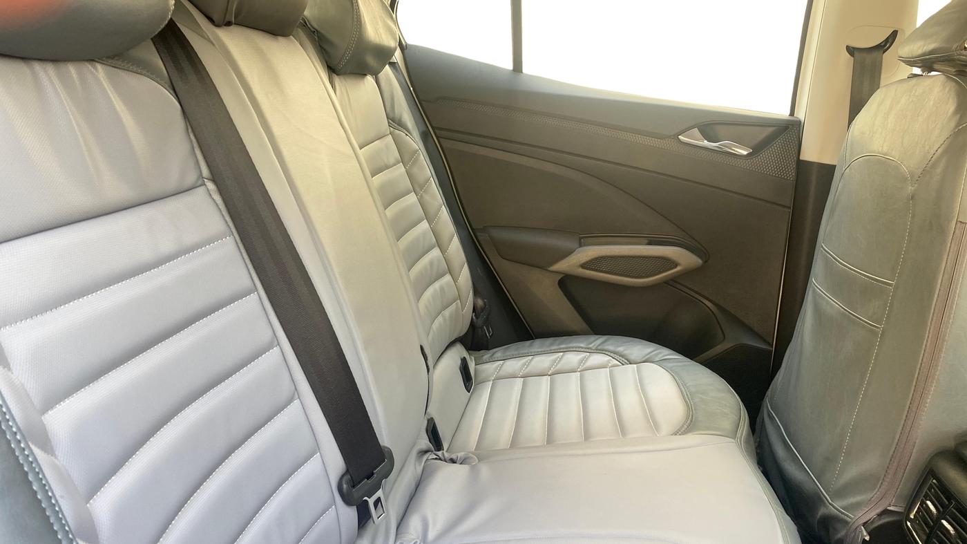 2025 Skoda Kylaq Signature AT, Petrol, Automatic, 9,569 km, Right Side Rear Door Cabin
