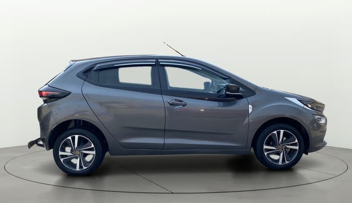 2022 Tata ALTROZ XZ PETROL, Petrol, Manual, 24,698 km, Right Side View