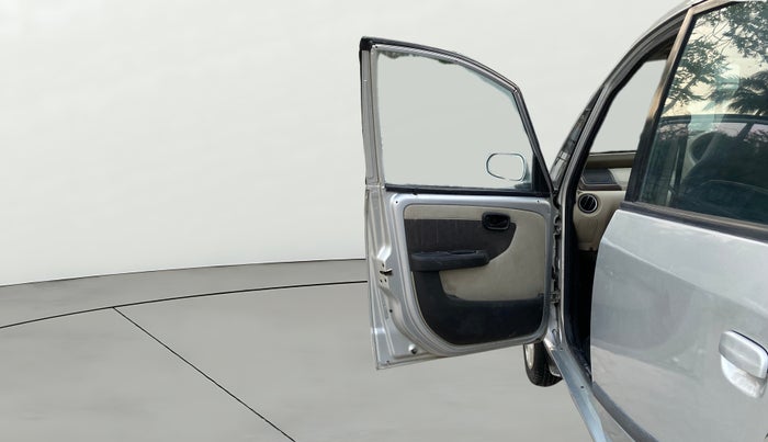 2016 Tata Nano TWIST XT, Petrol, Manual, 34,571 km, LHS Front Door