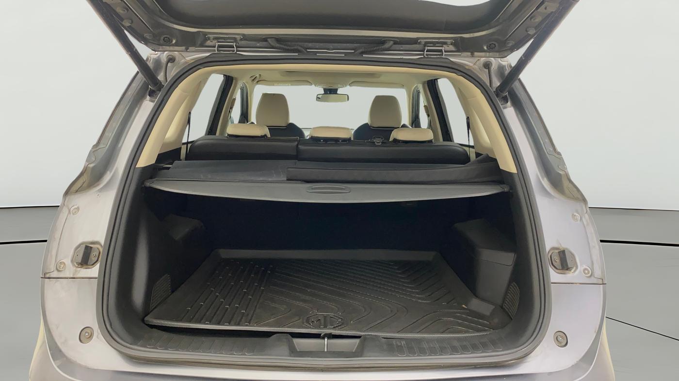 2022 MG HECTOR SHARP 1.5 CVT PETROL DUAL TONE, Petrol, Automatic, 17,166 km, Boot Open Zoomed View