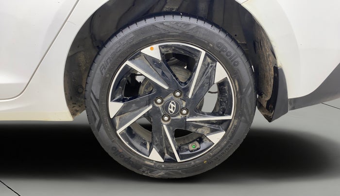 2021 Hyundai Verna SX (O) 1.5 CRDI, Diesel, Manual, 79,616 km, Left Rear Wheel