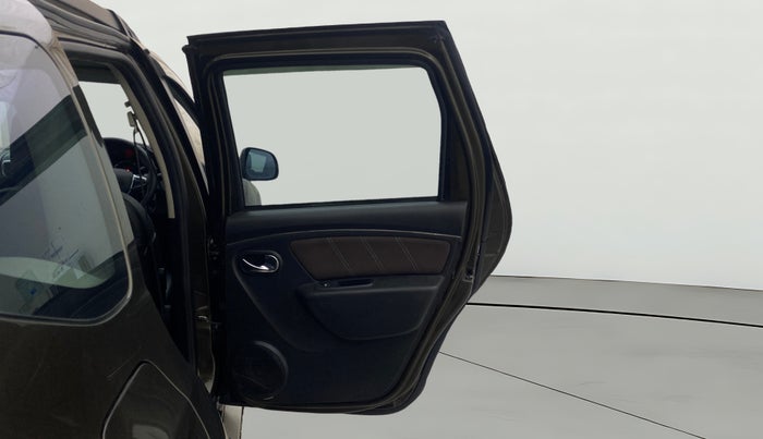 2021 Renault Duster RXZ 1.3 TURBO PETROL MT, Petrol, Manual, 1,12,040 km, RHS Rear Door