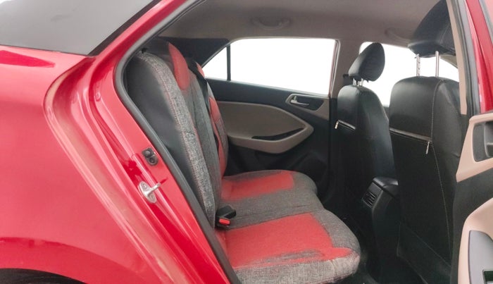 2015 Hyundai Elite i20 SPORTZ 1.2, Petrol, Manual, 72,918 km, Right Side Rear Door Cabin