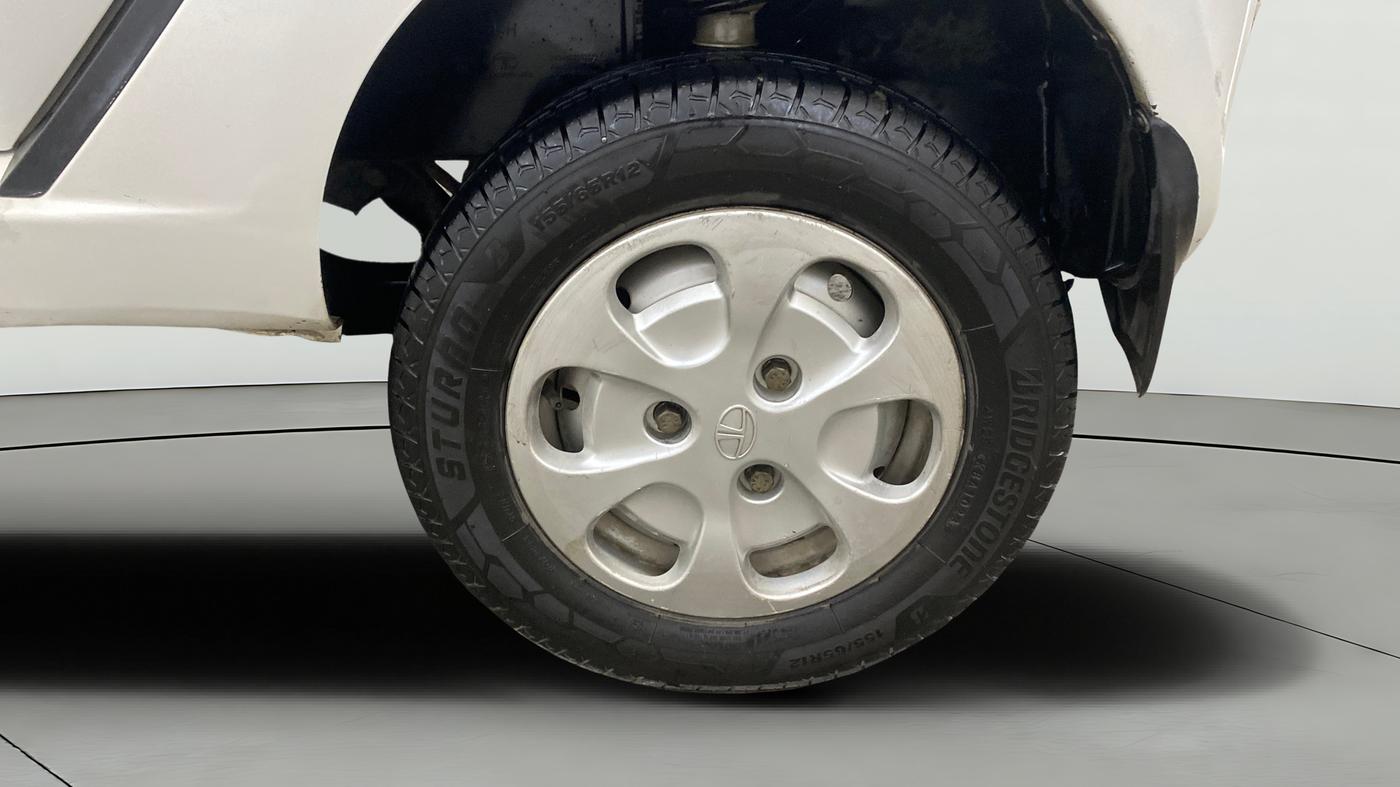 2015 Tata Nano TWIST XT, Petrol, Manual, 92,174 km, Left Rear Wheel