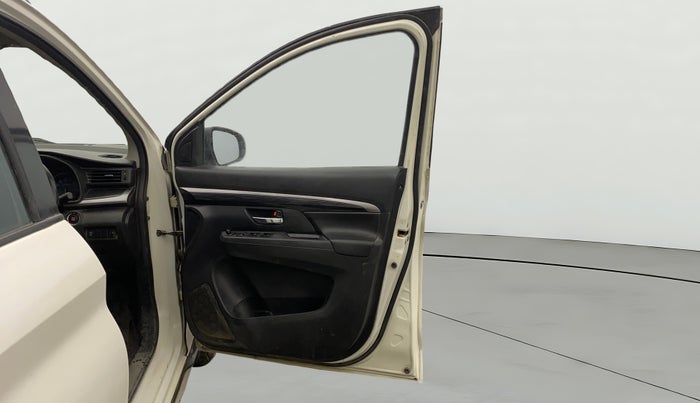 2019 Maruti XL6 ALPHA MT, Petrol, Manual, 59,072 km, RHS Front Door