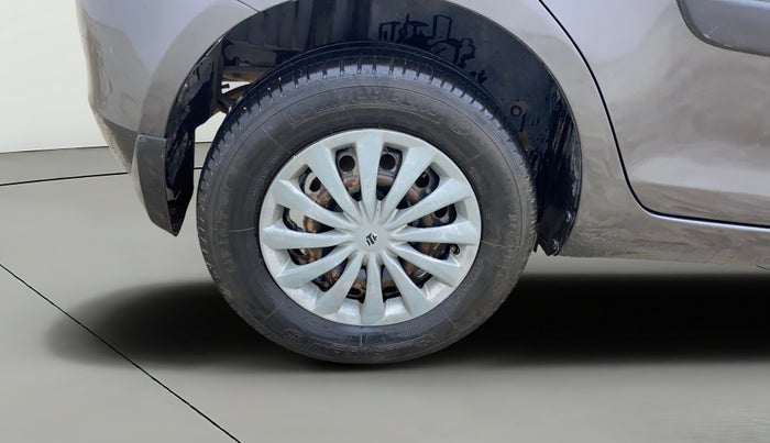 2015 Maruti Swift VXI, Petrol, Manual, 73,384 km, Right Rear Wheel
