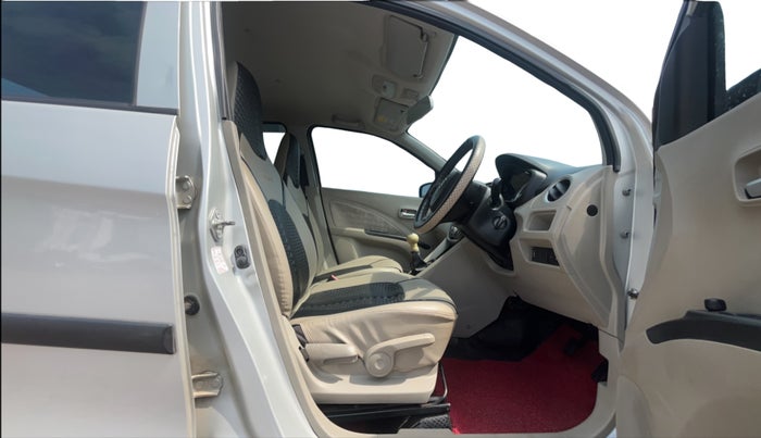 2016 Maruti Celerio ZXI (O), Petrol, Manual, 51,396 km, Right Side Front Door Cabin
