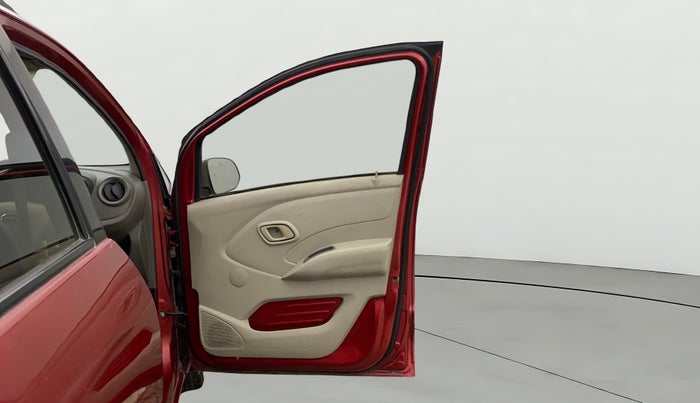 2016 Datsun Redi Go S, Petrol, Manual, 39,662 km, RHS Front Door