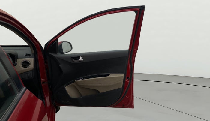 2014 Hyundai Xcent S 1.2, Petrol, Manual, 63,920 km, RHS Front Door