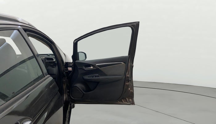 2018 Honda WR-V 1.5L I-DTEC VX MT, Diesel, Manual, 1,34,614 km, RHS Front Door