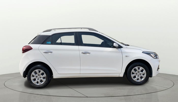 2019 Hyundai Elite i20 MAGNA PLUS 1.2, Petrol, Manual, 19,797 km, Right Side View