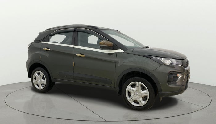 2020 Tata NEXON XM PETROL, Petrol, Manual, 30,947 km, Right Front Diagonal