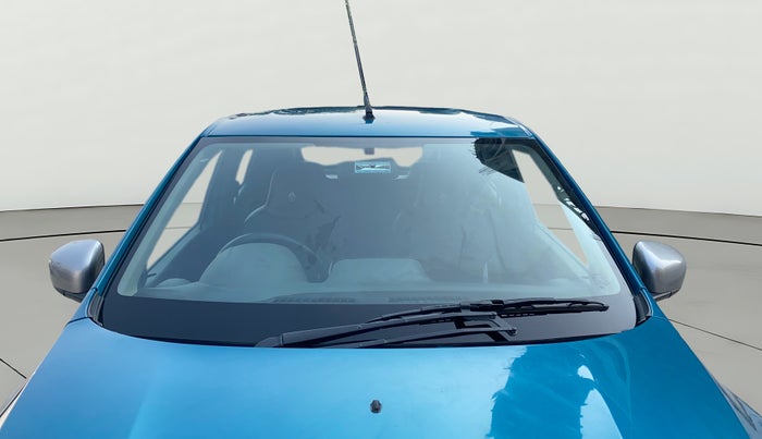 2020 Renault Kwid RXT 1.0 (O), Petrol, Manual, 18,092 km, Front Windshield