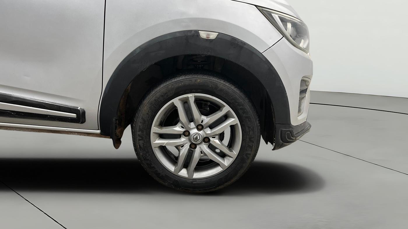2020 Renault TRIBER RXZ, Petrol, Manual, 80,447 km, Right Front Wheel