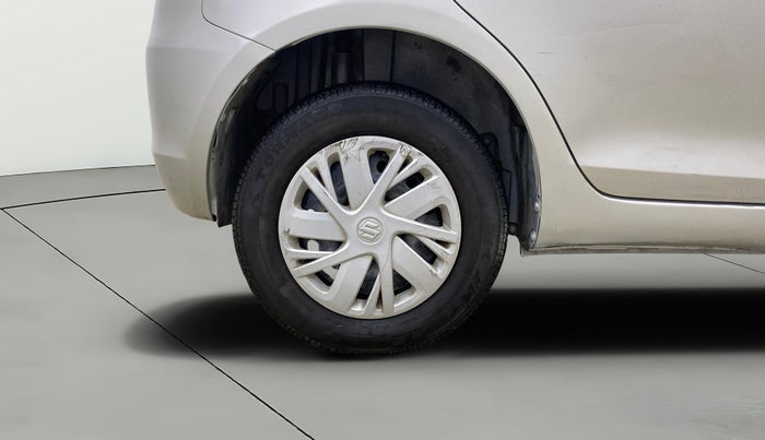 2015 Maruti Swift VXI, Petrol, Manual, 23,010 km, Right Rear Wheel