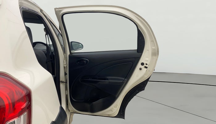 2014 Toyota Etios CROSS 1.2 G, Petrol, Manual, 70,160 km, RHS Rear Door