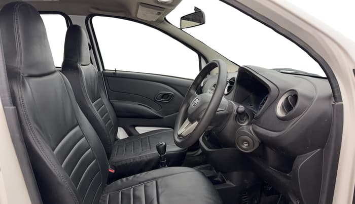 2017 Datsun Redi Go T(O) 1.0, CNG, Manual, 67,784 km, Right Side Front Door Cabin