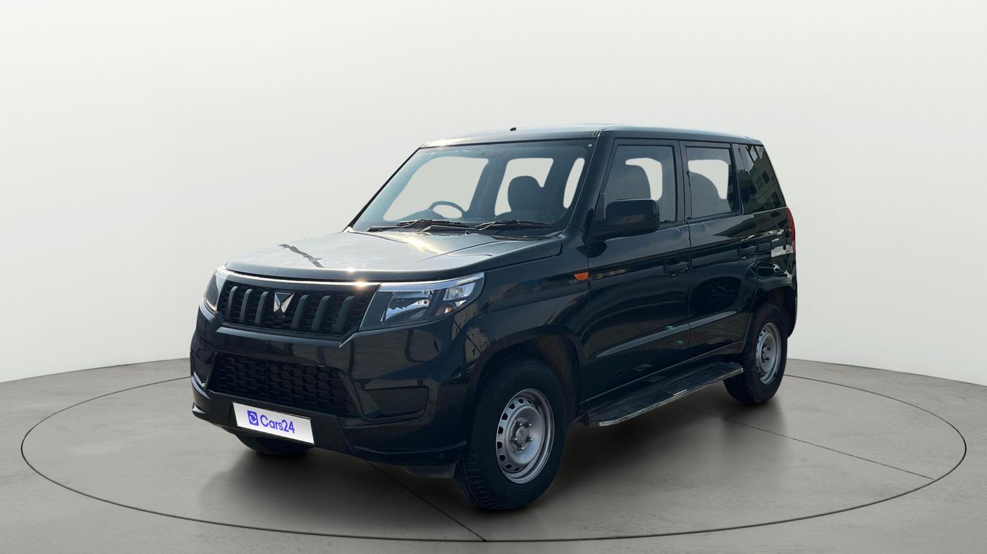 2023 Mahindra BOLERO NEO N 4, Diesel, Manual, 25,909 km, Left Front Diagonal